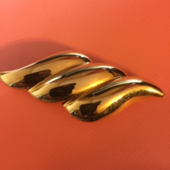 Signed Napier Pin Brooch Shiny Gold Tone - Picture 5 of 6